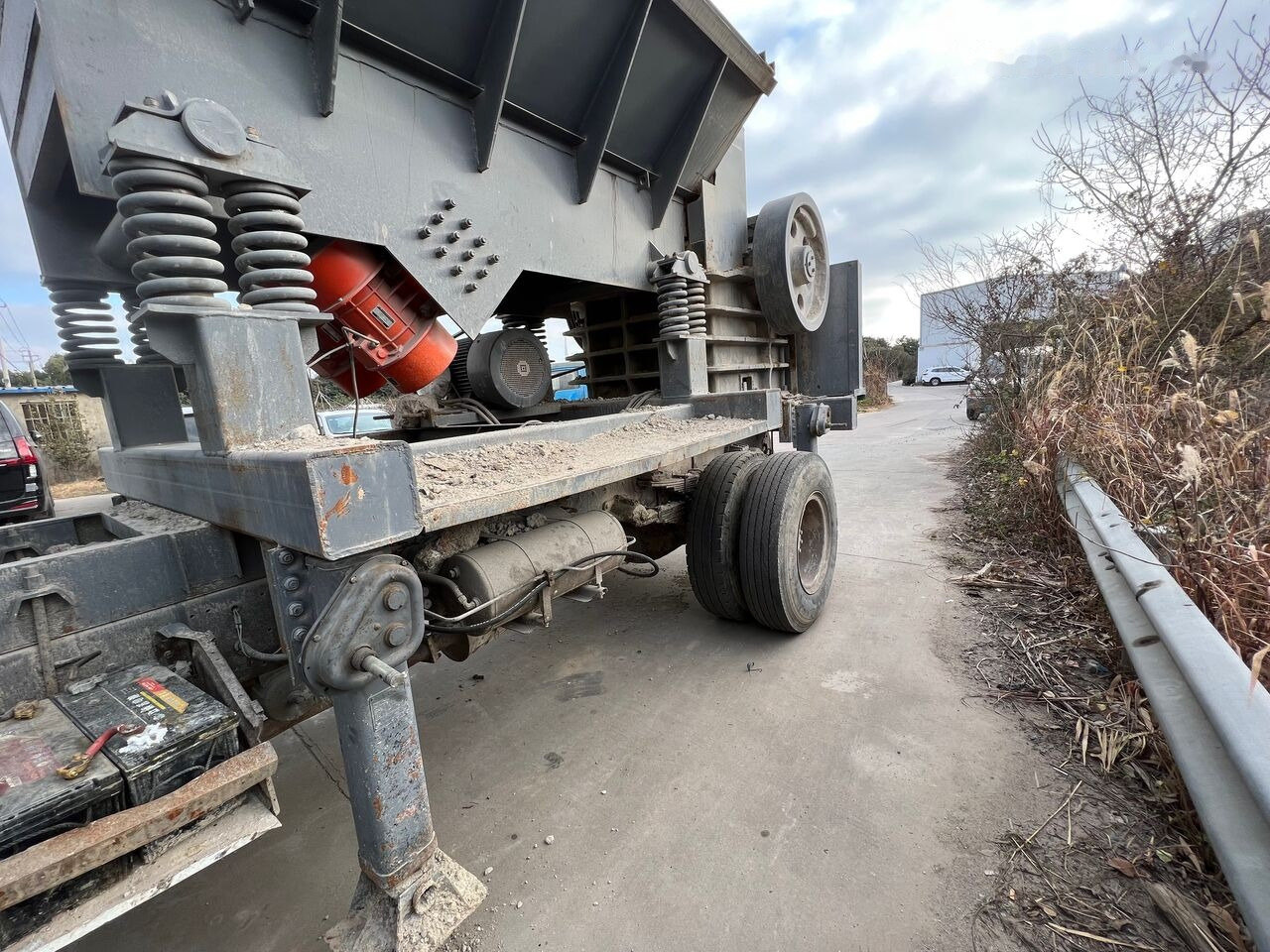 Kinglink Truck Mounted Vibrating Feeder and Jaw Crusher | Quarry | Concre - Щековая дробилка: фото 2 Kinglink Truck Mounted Vibrating Feeder and Jaw Crusher | Quarry | Concre - Щековая дробилка: фото 2