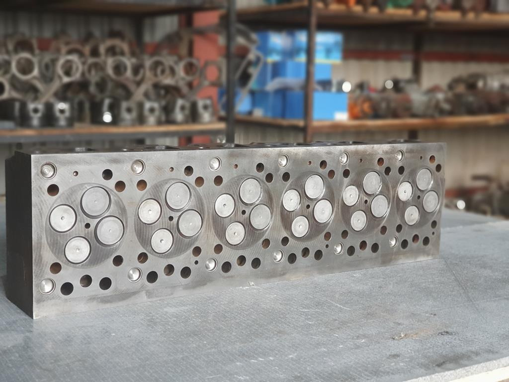 MAN TGM COMMONRAIL 6 CYLINDERS - Головка блока для Грузовиков: фото 2 MAN TGM COMMONRAIL 6 CYLINDERS - Головка блока для Грузовиков: фото 2