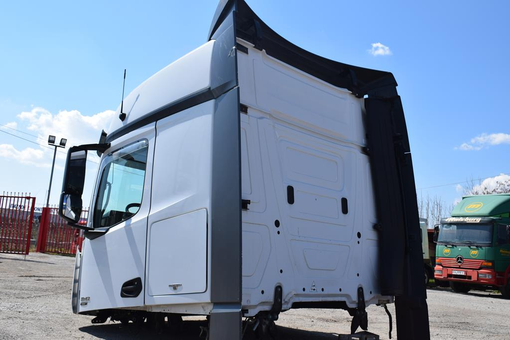 MERCEDES-BENZ ACTROS MP 4 (BIG SPACE) - Кабина для Грузовиков: фото 4 MERCEDES-BENZ ACTROS MP 4 (BIG SPACE) - Кабина для Грузовиков: фото 4