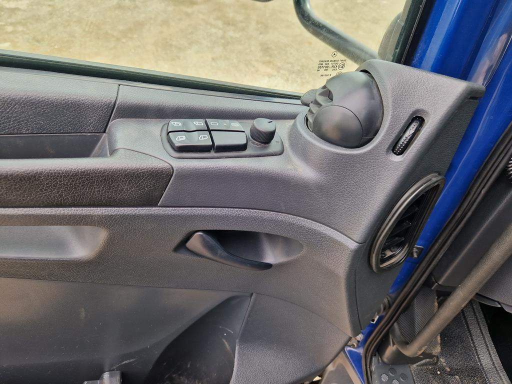 Тентованный грузовик MERCEDES-BENZ ATEGO 1218: фото 16