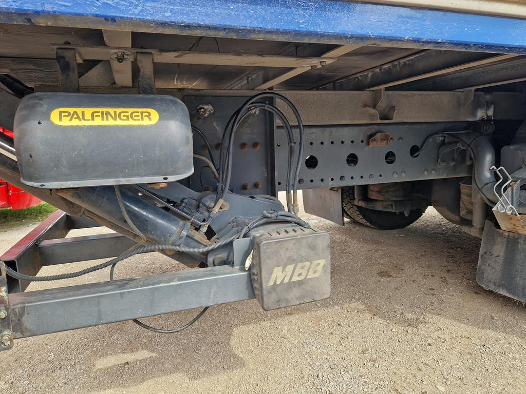 Тентованный грузовик MERCEDES-BENZ ATEGO 1218: фото 9