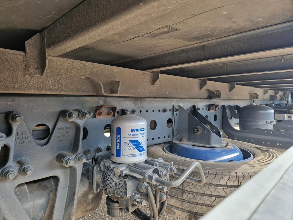 Тентованный грузовик MERCEDES-BENZ ATEGO 1218: фото 6