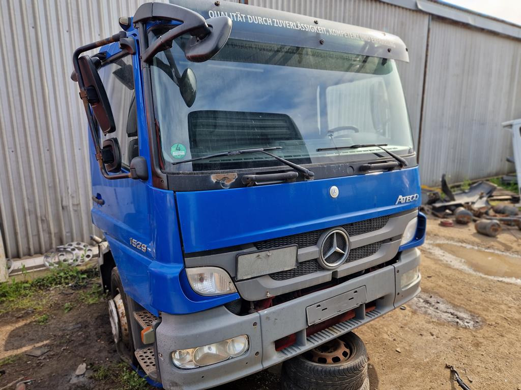 MERCEDES-BENZ ATEGO 3 - Кабина для Грузовиков: фото 3 MERCEDES-BENZ ATEGO 3 - Кабина для Грузовиков: фото 3