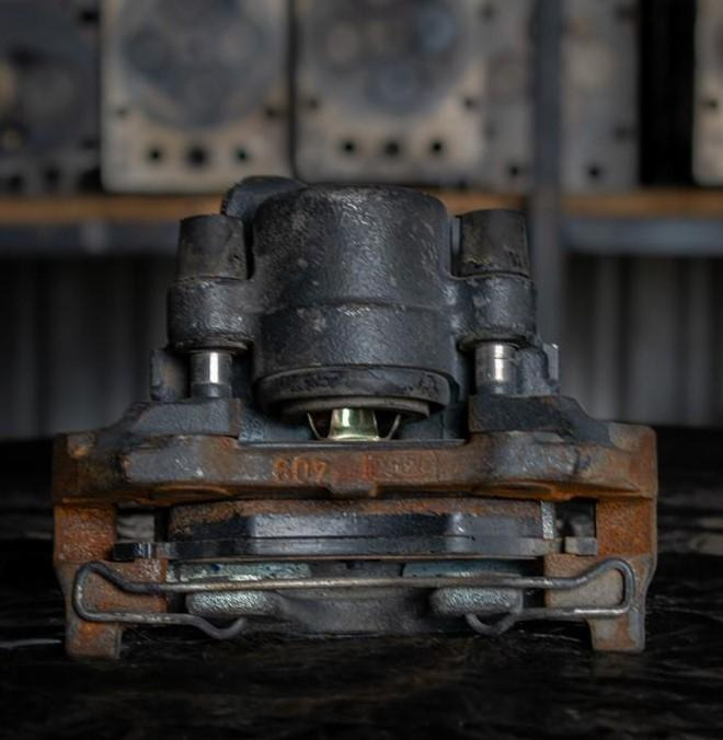 MERCEDES-BENZ SPRINTER OM601 - DIFFERENTIAL - PASSENGER - Тормозной суппорт для Грузовиков: фото 2 MERCEDES-BENZ SPRINTER OM601 - DIFFERENTIAL - PASSENGER - Тормозной суппорт для Грузовиков: фото 2