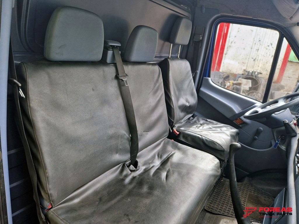 Кабина для Коммерческих автомобилей MERCEDES SPRINTER OM601: фото 11 Кабина для Коммерческих автомобилей MERCEDES SPRINTER OM601: фото 11