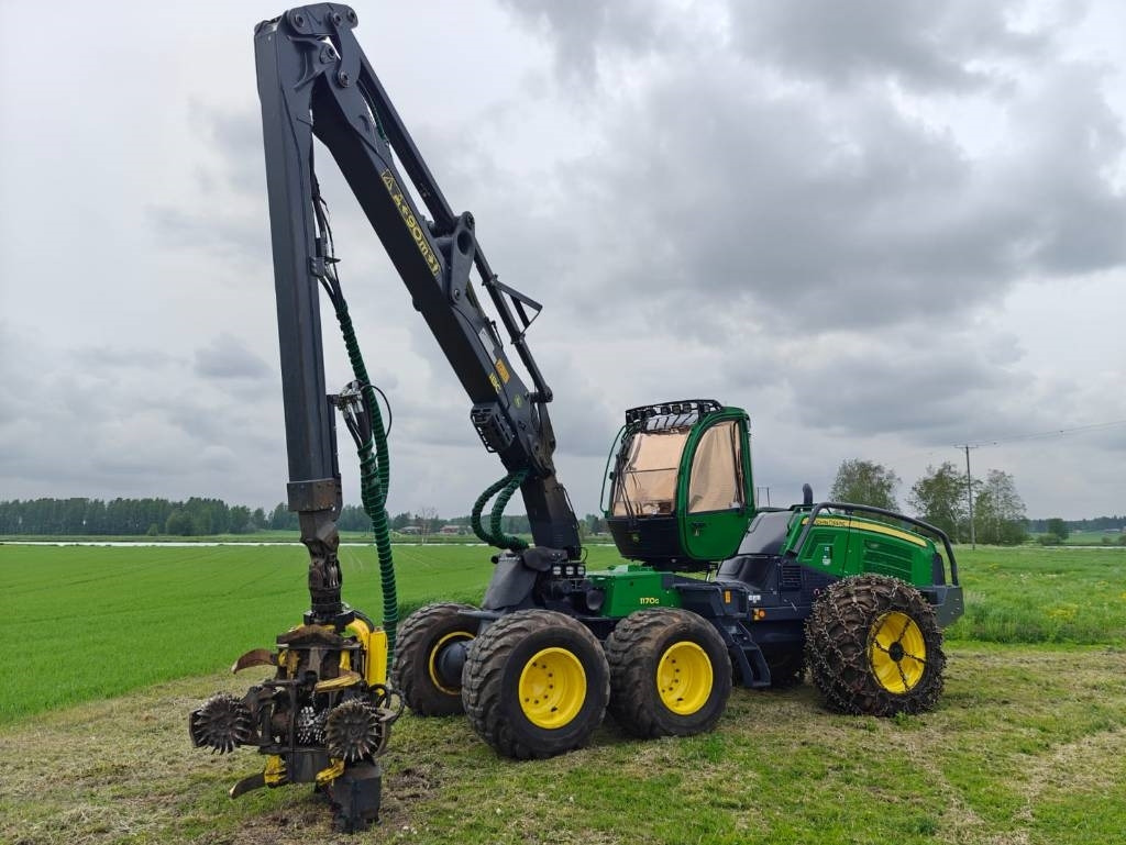 John Deere 1170 G - Харвестер: фото 1 John Deere 1170 G - Харвестер: фото 1