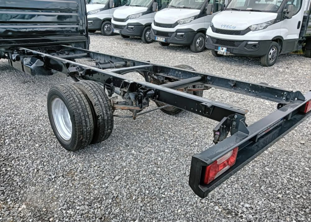 Грузовик-шасси Iveco 35C13, 35C12, 35C14, 35C15: фото 18