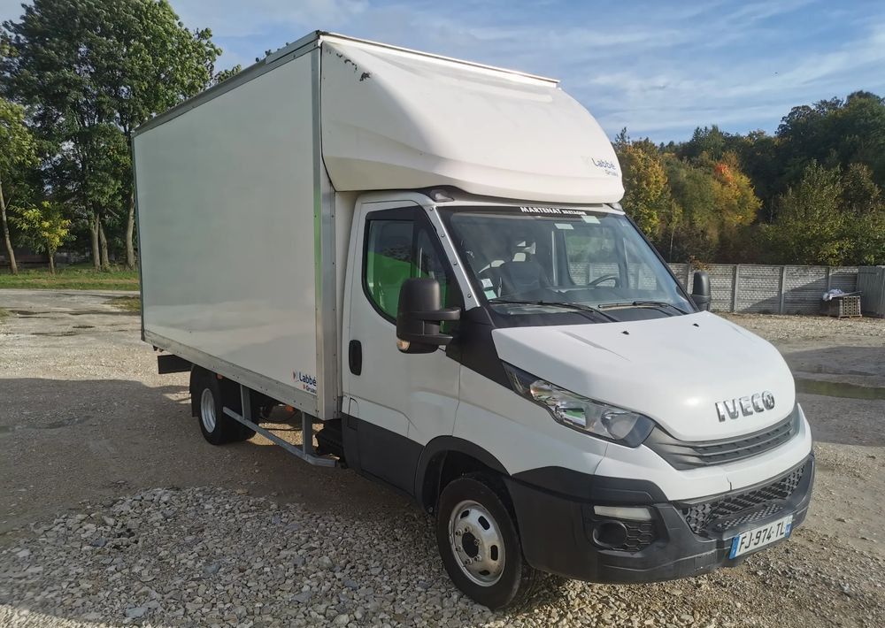 Iveco 3.0-150KM Daily 35C15 Kontener długi rama 35-150 kiper Klimatyzacja długi rozstaw - Фургон с закрытым кузовом: фото 1 Iveco 3.0-150KM Daily 35C15 Kontener długi rama 35-150 kiper Klimatyzacja długi rozstaw - Фургон с закрытым кузовом: фото 1