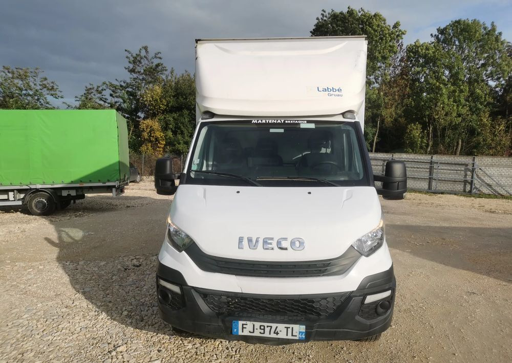 Iveco 3.0-150KM Daily 35C15 Kontener długi rama 35-150 kiper Klimatyzacja długi rozstaw - Фургон с закрытым кузовом: фото 2 Iveco 3.0-150KM Daily 35C15 Kontener długi rama 35-150 kiper Klimatyzacja długi rozstaw - Фургон с закрытым кузовом: фото 2