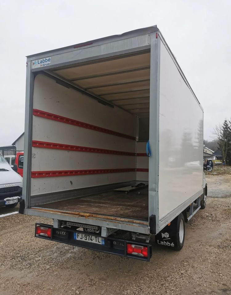 Iveco 3.0-150KM Daily 35C15 Kontener długi rama 35-150 kiper Klimatyzacja długi rozstaw - Фургон с закрытым кузовом: фото 5 Iveco 3.0-150KM Daily 35C15 Kontener długi rama 35-150 kiper Klimatyzacja długi rozstaw - Фургон с закрытым кузовом: фото 5