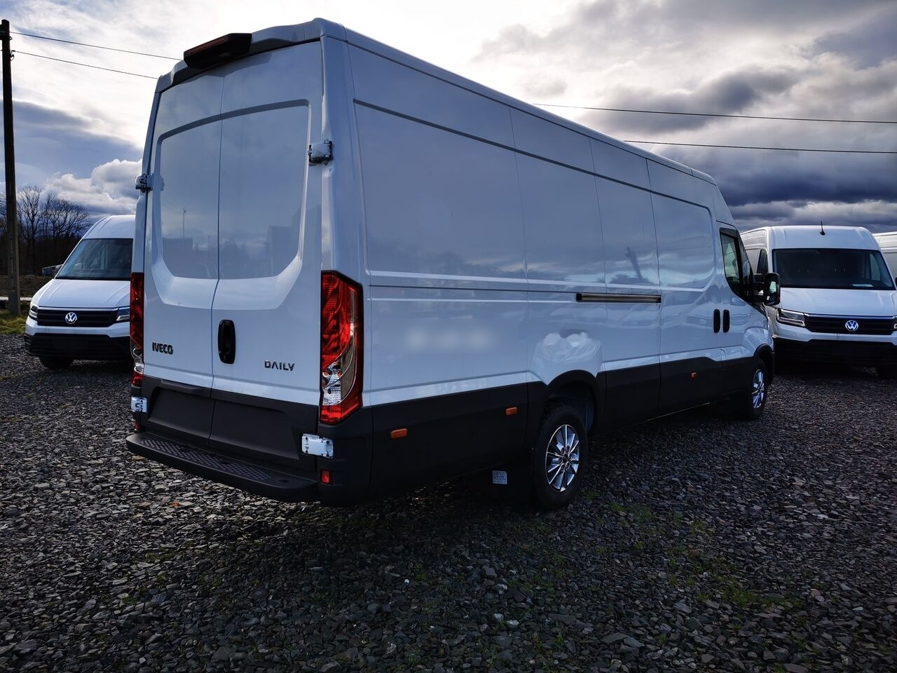 IVECO IVECO 35S18HA8 V L4H2 - Цельнометаллический фургон: фото 4 IVECO IVECO 35S18HA8 V L4H2 - Цельнометаллический фургон: фото 4