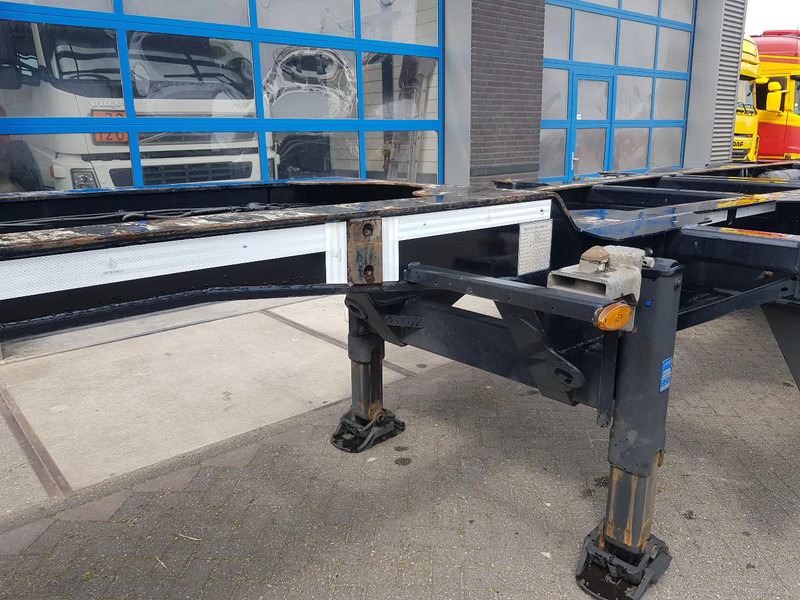 Полуприцеп-контейнеровоз/ Сменный кузов Renders 3DFCST multi chassis SAF Schijfremmen: фото 10 Полуприцеп-контейнеровоз/ Сменный кузов Renders 3DFCST multi chassis SAF Schijfremmen: фото 10