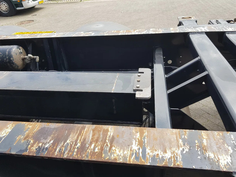 Полуприцеп-контейнеровоз/ Сменный кузов Renders 3DFCST multi chassis SAF Schijfremmen: фото 20 Полуприцеп-контейнеровоз/ Сменный кузов Renders 3DFCST multi chassis SAF Schijfremmen: фото 20