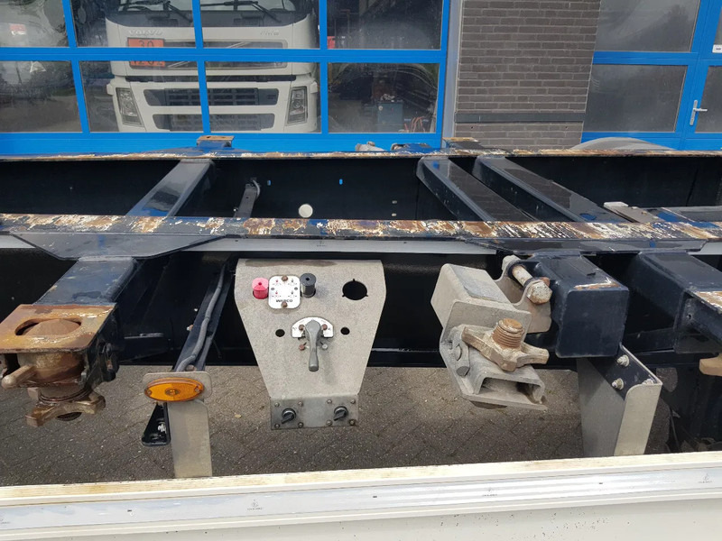 Полуприцеп-контейнеровоз/ Сменный кузов Renders 3DFCST multi chassis SAF Schijfremmen: фото 14 Полуприцеп-контейнеровоз/ Сменный кузов Renders 3DFCST multi chassis SAF Schijfremmen: фото 14