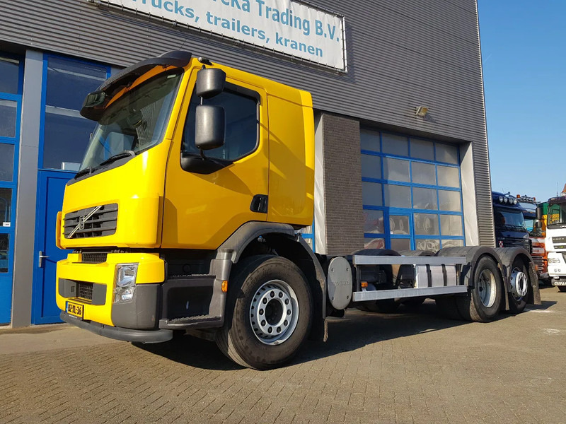 Volvo FE 300 EEV 6X2 Retarder Pto 234.000 KM - Грузовик-шасси: фото 1 Volvo FE 300 EEV 6X2 Retarder Pto 234.000 KM - Грузовик-шасси: фото 1
