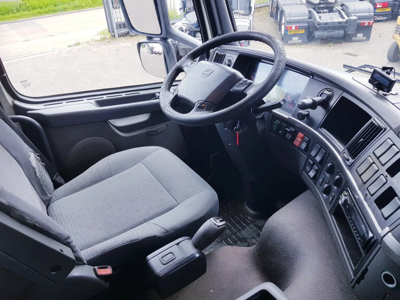Грузовик-цистерна Volvo FM 9.340 Fuel 21.400 Liter 3 Comp Euro 3: фото 15
