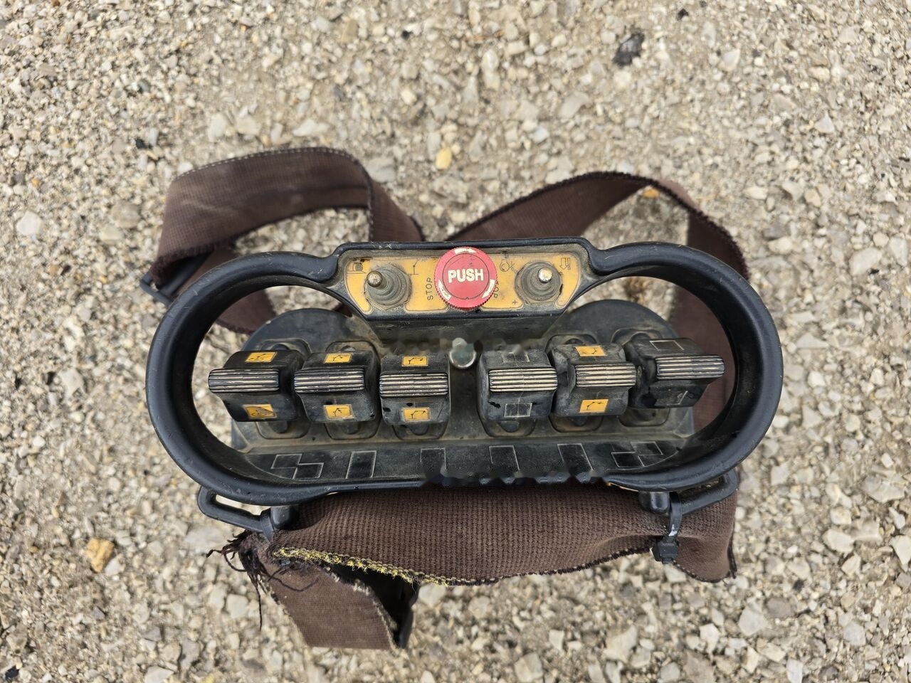 Mercedes-Benz Axor 1833 SPECIAL PRICE ONLY THIS YEAR - Самосвал, Автоманипулятор: фото 5 Mercedes-Benz Axor 1833 SPECIAL PRICE ONLY THIS YEAR - Самосвал, Автоманипулятор: фото 5