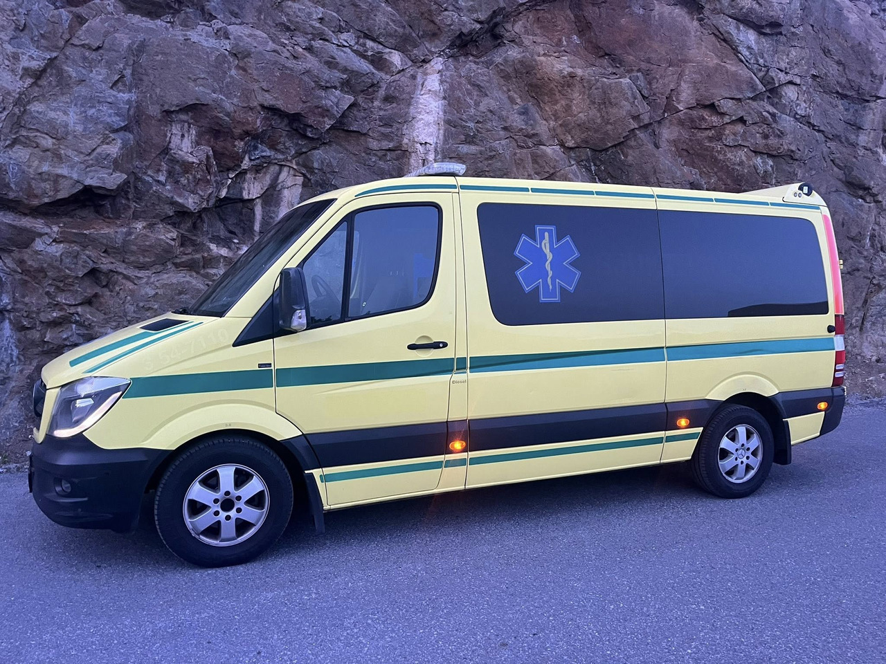Mercedes-Benz Sprinter 316 - 2 stretcher AMBULANCE / Krankenwagen / Швидка допомога - Машина скорой помощи: фото 5 Mercedes-Benz Sprinter 316 - 2 stretcher AMBULANCE / Krankenwagen / Швидка допомога - Машина скорой помощи: фото 5