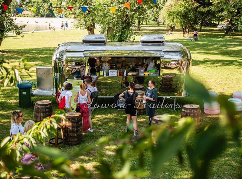 YOWON European standard food trailer with CE certificate - Торговый прицеп: фото 3 YOWON European standard food trailer with CE certificate - Торговый прицеп: фото 3