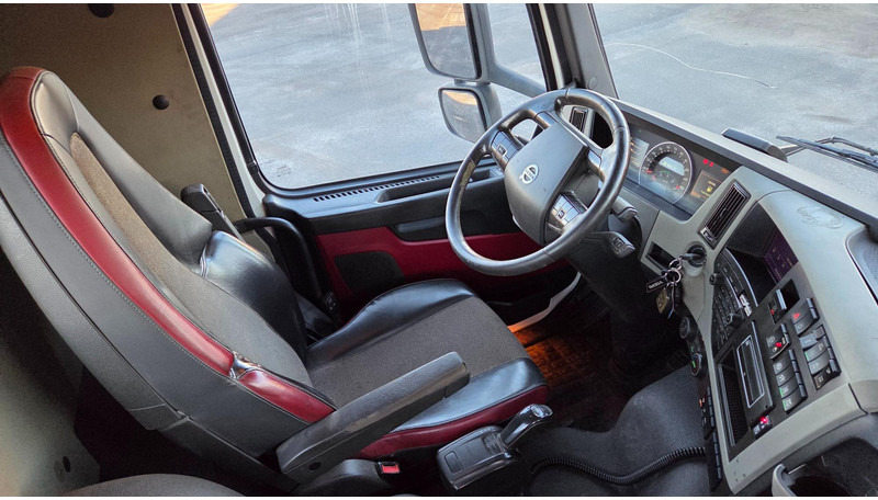 Крюковой мультилифт Volvo FM410 6X2*4: фото 10