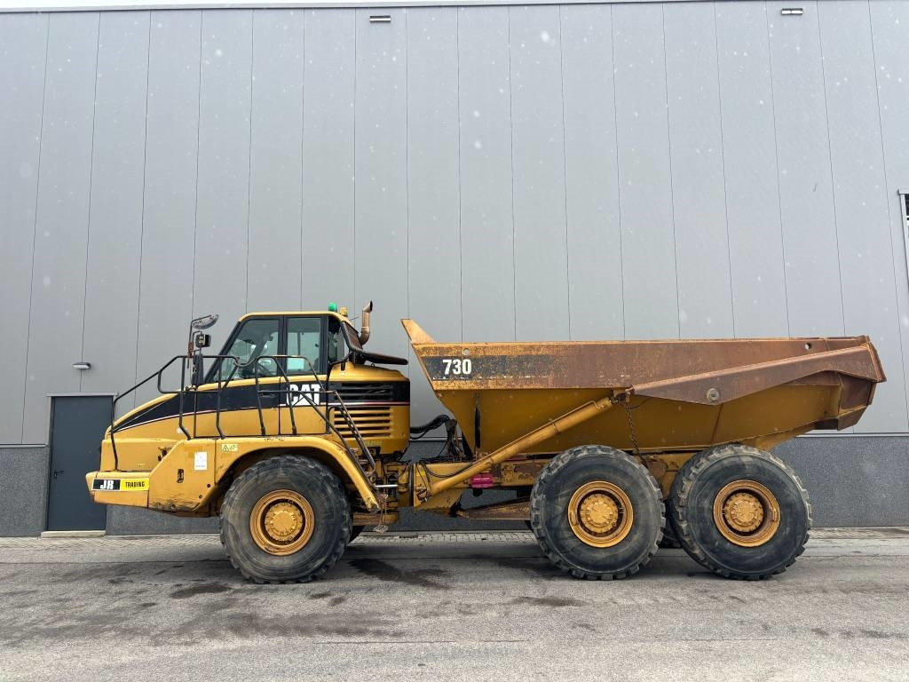CAT 730 - Сочленённый самосвал: фото 2 CAT 730 - Сочленённый самосвал: фото 2