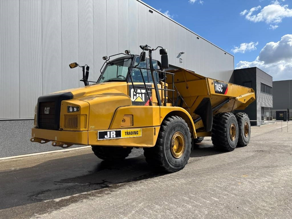 CAT 745 C - Сочленённый самосвал: фото 3 CAT 745 C - Сочленённый самосвал: фото 3
