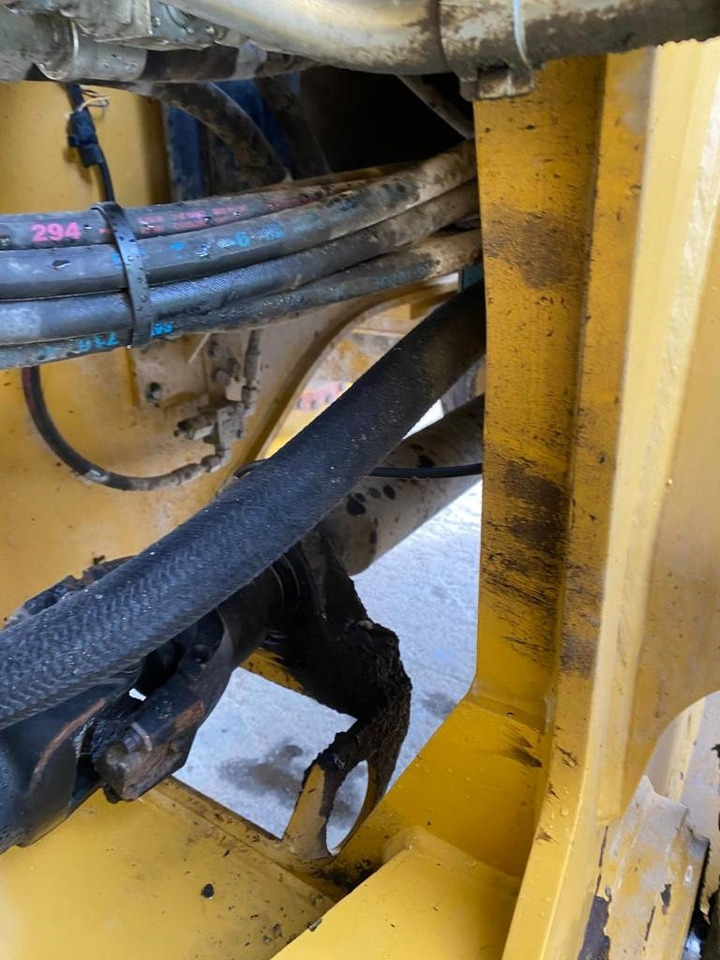 Колёсный погрузчик CAT 938 M (Bucket + Forks): фото 26