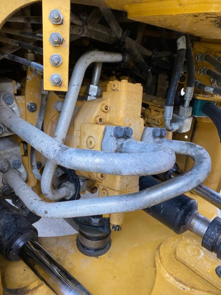 Колёсный погрузчик CAT 938 M (Bucket + Forks): фото 22