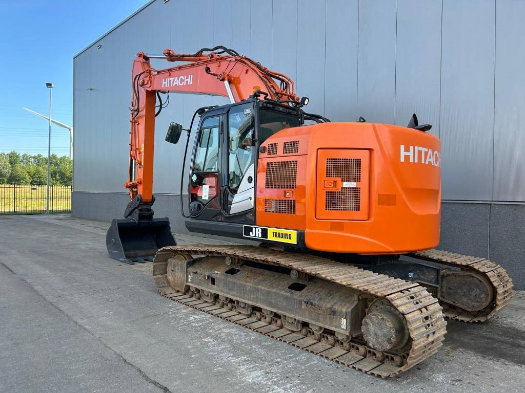 Hitachi ZX 225 US LC-6 - Гусеничный экскаватор: фото 3 Hitachi ZX 225 US LC-6 - Гусеничный экскаватор: фото 3