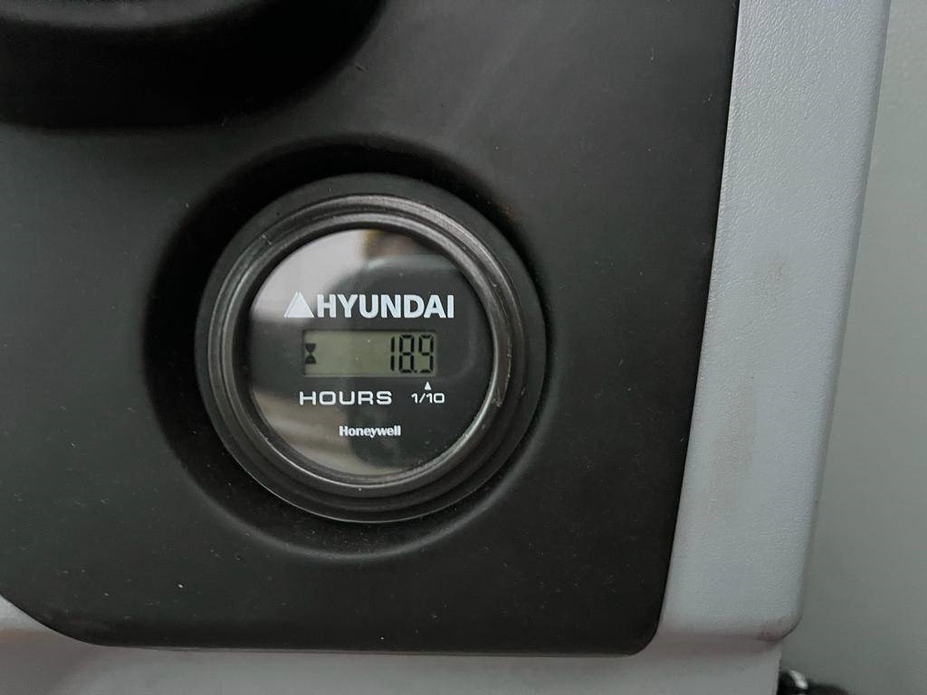 Новый Гусеничный экскаватор Hyundai R 210 (New / Non CE Certified): фото 10