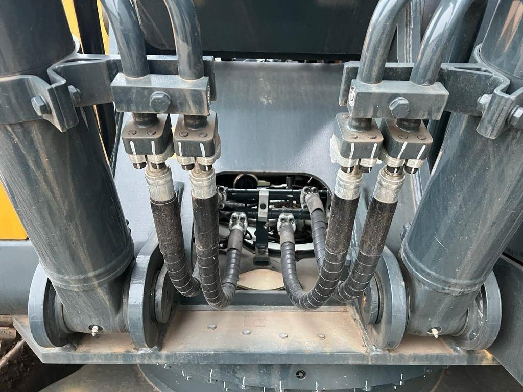 Новый Гусеничный экскаватор Hyundai R 210 (New / Non CE Certified): фото 26