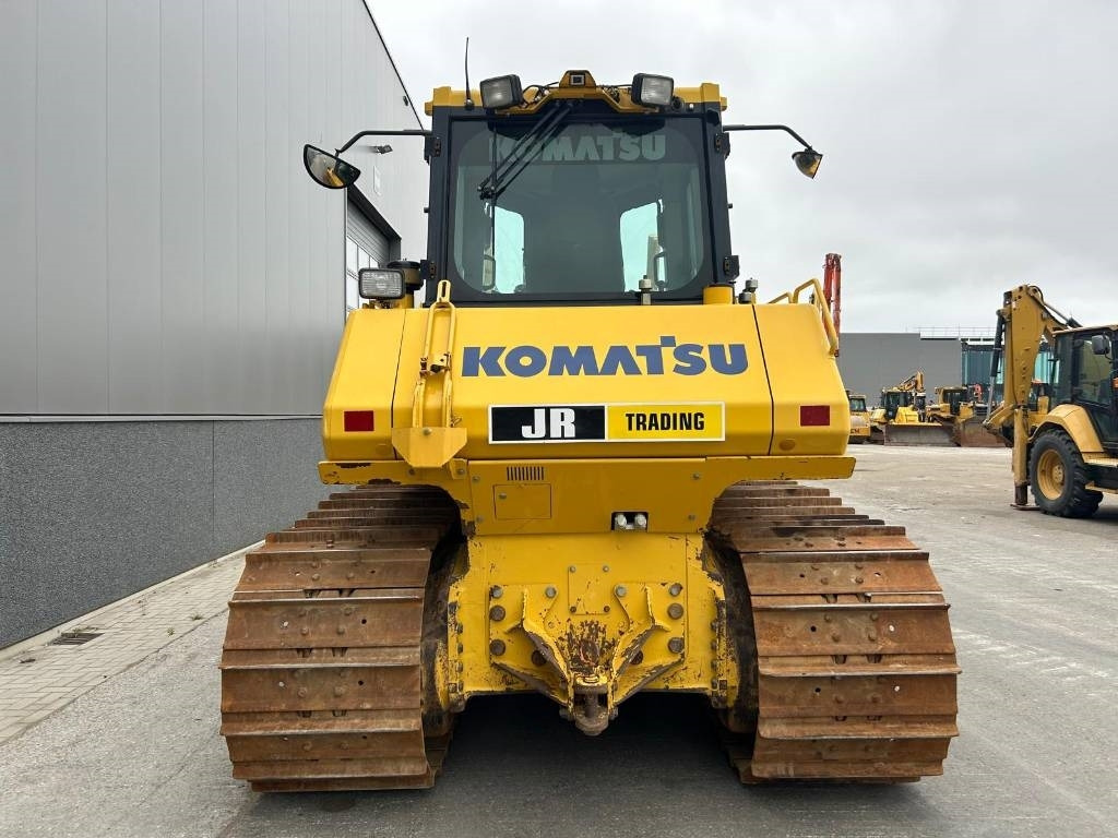Komatsu D 65 WX-18  - Бульдозер: фото 4 Komatsu D 65 WX-18  - Бульдозер: фото 4