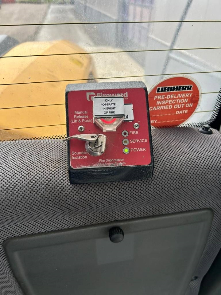 Колёсный погрузчик Liebherr L 550 (Comes with High-tip - Mit Hochkipper): фото 18 Колёсный погрузчик Liebherr L 550 (Comes with High-tip - Mit Hochkipper): фото 18