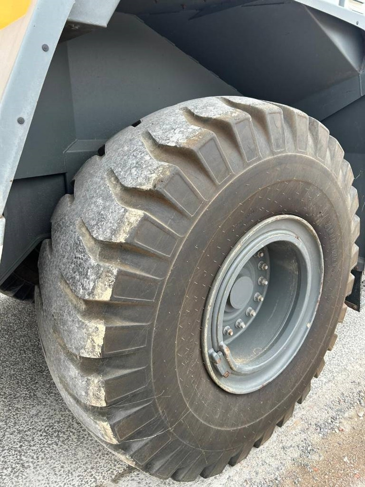 Колёсный погрузчик Liebherr L 550 (Comes with High-tip - Mit Hochkipper): фото 35 Колёсный погрузчик Liebherr L 550 (Comes with High-tip - Mit Hochkipper): фото 35