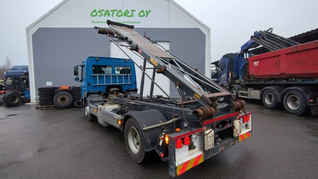 Mercedes-Benz Atego 1224 multilift vaijeri laite,euro6 250tkm!! - Портальный бункеровоз: фото 4 Mercedes-Benz Atego 1224 multilift vaijeri laite,euro6 250tkm!! - Портальный бункеровоз: фото 4