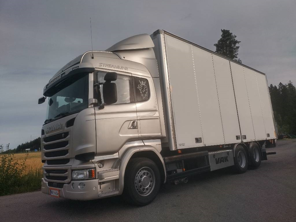 Scania R490 6x2 sivuauk.kori+pl-nostin - Грузовик с закрытым кузовом: фото 1 Scania R490 6x2 sivuauk.kori+pl-nostin - Грузовик с закрытым кузовом: фото 1