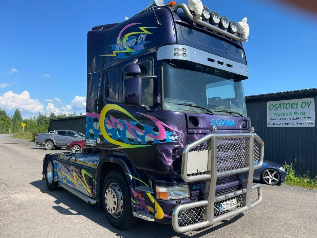 Scania R124 veturi, erikoismaalaus - Тягач: фото 1 Scania R124 veturi, erikoismaalaus - Тягач: фото 1