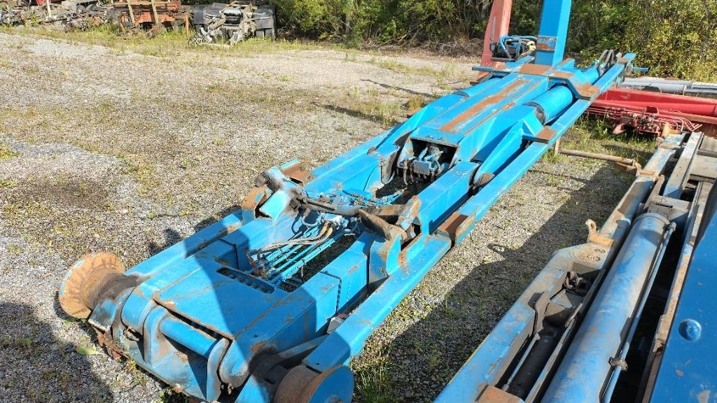 VAK Koukkulaite 22tn 6,6m - Система портальной погрузки/ Мультилифт: фото 3 VAK Koukkulaite 22tn 6,6m - Система портальной погрузки/ Мультилифт: фото 3