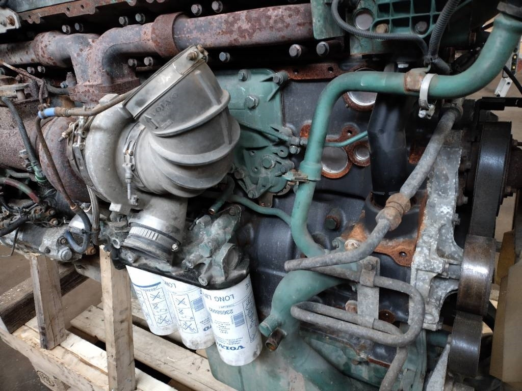 Volvo D16G täys korjattu moottori - Двигатель для Грузовиков: фото 2 Volvo D16G täys korjattu moottori - Двигатель для Грузовиков: фото 2