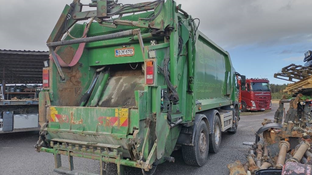 Volvo FM330 6x2 Norba pakkaaja,molokki nostin, manuaali - Мусоровоз: фото 4 Volvo FM330 6x2 Norba pakkaaja,molokki nostin, manuaali - Мусоровоз: фото 4