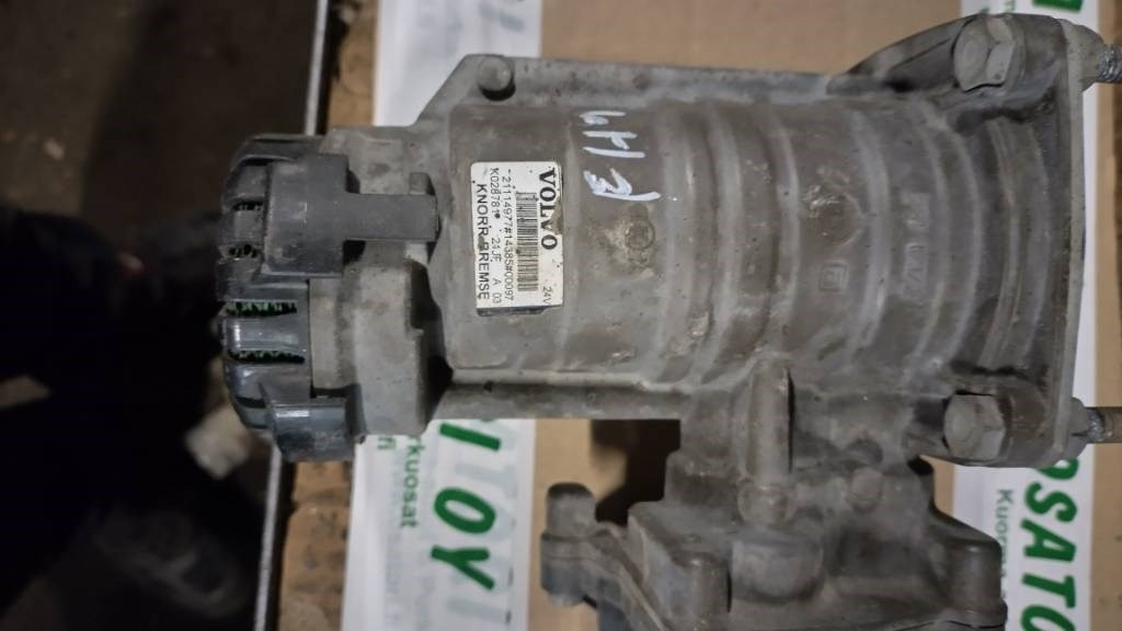 Volvo PERÄVAUNUN OHJAUSVENTTIILI - Детали тормозной системы для Грузовиков: фото 1 Volvo PERÄVAUNUN OHJAUSVENTTIILI - Детали тормозной системы для Грузовиков: фото 1