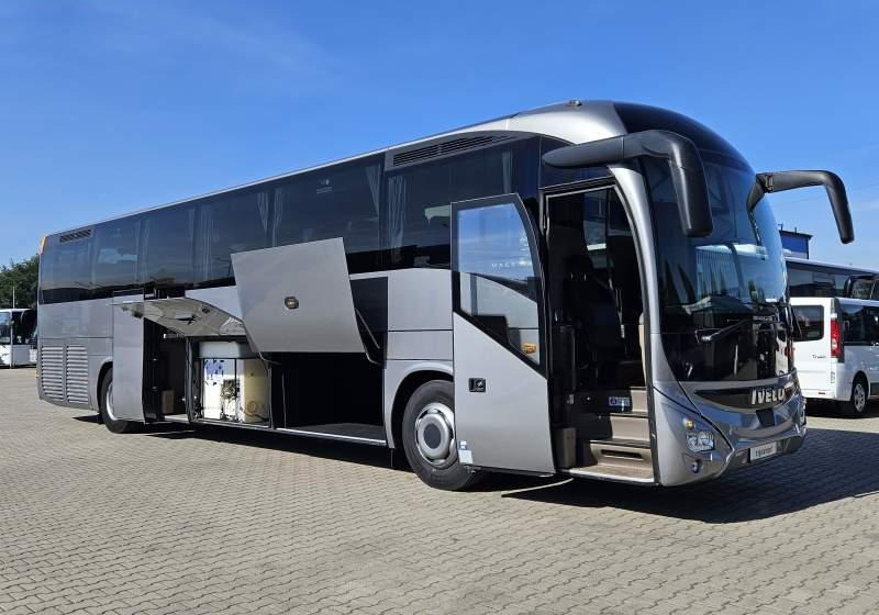 Iveco MAGELYS HD / SPROWADZONY/ MANUAL/ EURO 6 - Туристический автобус: фото 3 Iveco MAGELYS HD / SPROWADZONY/ MANUAL/ EURO 6 - Туристический автобус: фото 3