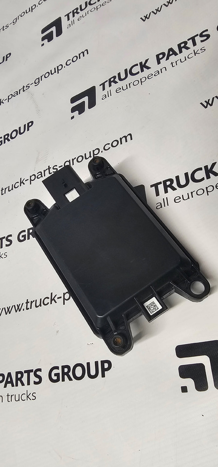 MAN TGX, TGS, TGL, TGM radar unit, distance sensor, distance control unit, EURO6 emission, 81276100035, 81276100034, 81276100037 autocruise by TRW, 81276100033, 81258137041 - Сенсор для Грузовиков: фото 4 MAN TGX, TGS, TGL, TGM radar unit, distance sensor, distance control unit, EURO6 emission, 81276100035, 81276100034, 81276100037 autocruise by TRW, 81276100033, 81258137041 - Сенсор для Грузовиков: фото 4