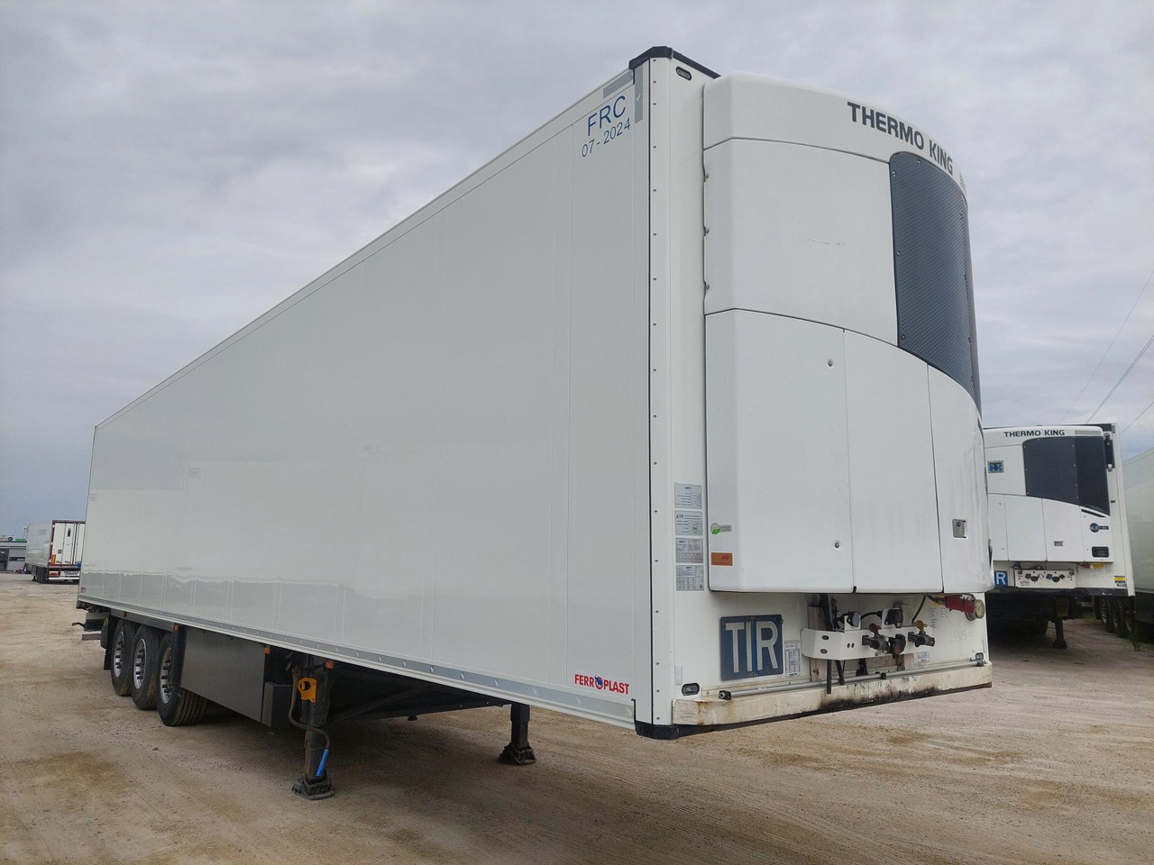 2018 Schmitz Cargobull SKO Double Deck FP 60 ThermoKing SLXi 300 Lifting Axle - Полуприцеп-рефрижератор: фото 4 2018 Schmitz Cargobull SKO Double Deck FP 60 ThermoKing SLXi 300 Lifting Axle - Полуприцеп-рефрижератор: фото 4