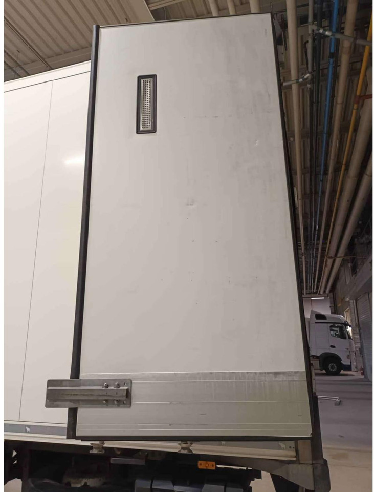 2020 Schmitz Cargobull SKO FP 60 ThermoKing SLXi 300 - Полуприцеп-рефрижератор: фото 2 2020 Schmitz Cargobull SKO FP 60 ThermoKing SLXi 300 - Полуприцеп-рефрижератор: фото 2