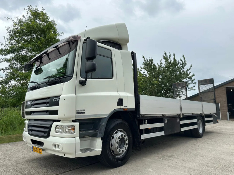 DAF CF 75.250 / NL TRUCK / EURO 5 / 4X2 / HYDRAULIC RAMPS / FULL AIR - Автовоз: фото 1 DAF CF 75.250 / NL TRUCK / EURO 5 / 4X2 / HYDRAULIC RAMPS / FULL AIR - Автовоз: фото 1