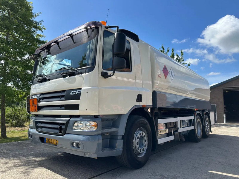 DAF CF 75.310 FAN / NL TRUCK / 6x2 / FUEL TANK 4 COMP. / 22 m3 / EURO5 / TOP CONDITION!! - Грузовик-цистерна: фото 1 DAF CF 75.310 FAN / NL TRUCK / 6x2 / FUEL TANK 4 COMP. / 22 m3 / EURO5 / TOP CONDITION!! - Грузовик-цистерна: фото 1