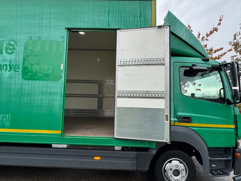Mercedes-Benz Atego 1018 / NL TRUCK / EURO 6 / ONLY 100.000KM! / BOX+LIFT+SIDE DOOR / CLIMA / AUTOMATIC - Грузовик с закрытым кузовом: фото 2 Mercedes-Benz Atego 1018 / NL TRUCK / EURO 6 / ONLY 100.000KM! / BOX+LIFT+SIDE DOOR / CLIMA / AUTOMATIC - Грузовик с закрытым кузовом: фото 2