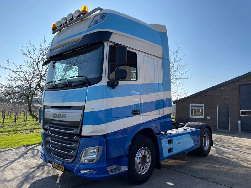 DAF XF 106.460 / NL TRUCK / EURO6 / HYDRAULICS / SLIDING 5th WHEEL / 9 TON FRONTAXLE - Тягач: фото 1 DAF XF 106.460 / NL TRUCK / EURO6 / HYDRAULICS / SLIDING 5th WHEEL / 9 TON FRONTAXLE - Тягач: фото 1