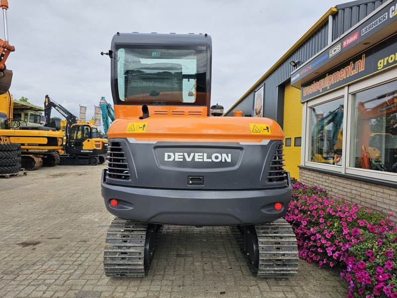 Develon DX60E-10N - Мини-экскаватор: фото 4 Develon DX60E-10N - Мини-экскаватор: фото 4